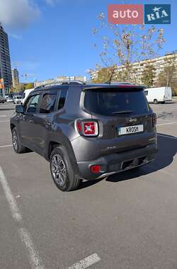 Внедорожник / Кроссовер Jeep Renegade 2016 в Киеве