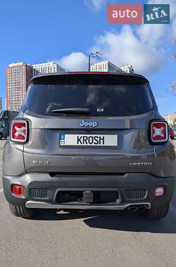 Внедорожник / Кроссовер Jeep Renegade 2016 в Киеве