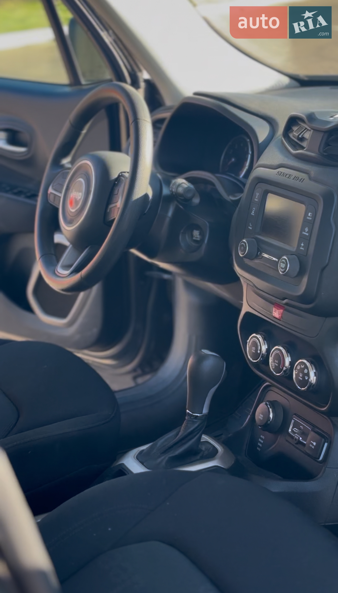 2017 Jeep Renegade - мініатюра 4