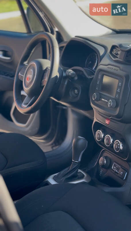 Внедорожник / Кроссовер Jeep Renegade 2017 в Березовке фото 4 Внедорожник / Кроссовер Jeep Renegade 2017 в Березовке