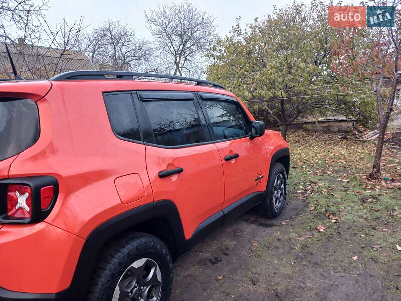 Внедорожник / Кроссовер Jeep Renegade 2017 в Высокополье фото 3 Внедорожник / Кроссовер Jeep Renegade 2017 в Высокополье