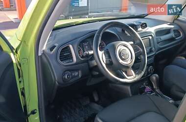 Внедорожник / Кроссовер Jeep Renegade 2017 в Ужгороде