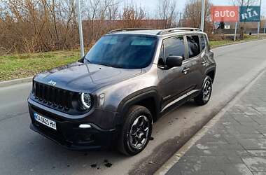 Позашляховик / Кросовер Jeep Renegade 2016 в Василькові