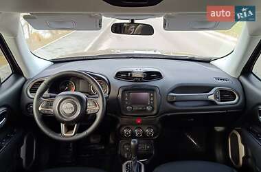 Позашляховик / Кросовер Jeep Renegade 2016 в Василькові