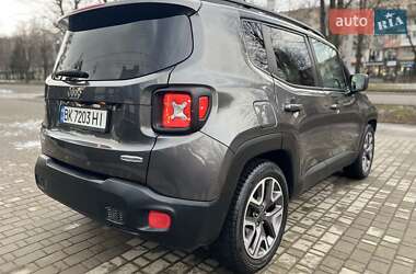 Внедорожник / Кроссовер Jeep Renegade 2016 в Ровно