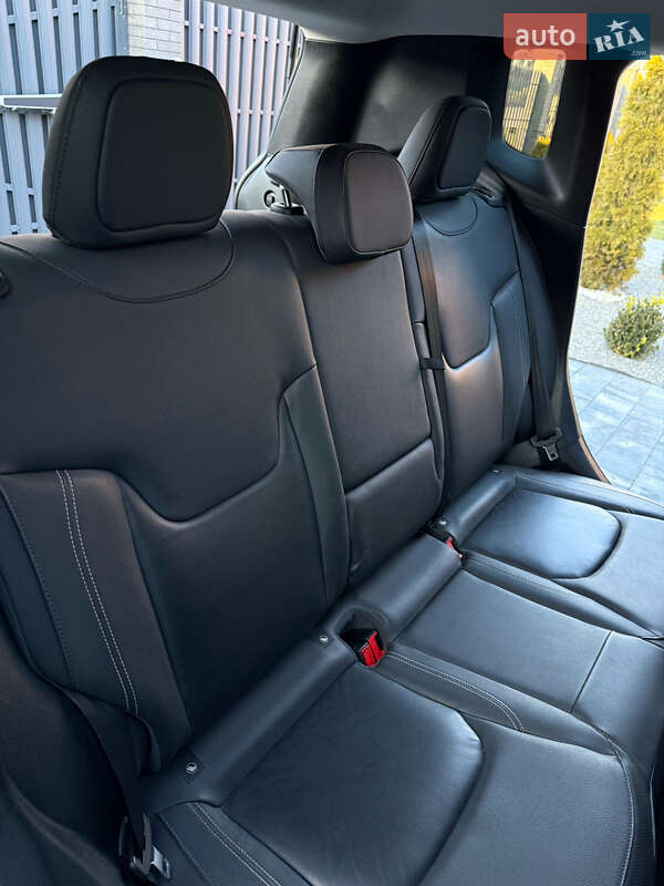 Позашляховик / Кросовер Jeep Renegade 2019 в Южноукраїнську