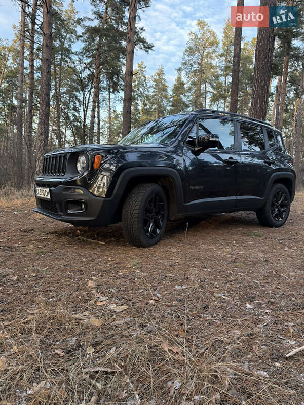 Внедорожник / Кроссовер Jeep Renegade 2016 в Черкассах