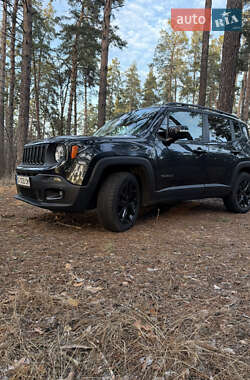 Внедорожник / Кроссовер Jeep Renegade 2016 в Черкассах