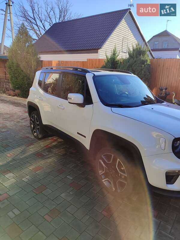 Внедорожник / Кроссовер Jeep Renegade 2019 в Николаеве