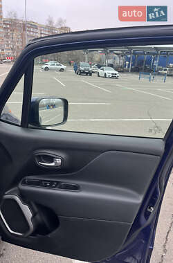Внедорожник / Кроссовер Jeep Renegade 2019 в 