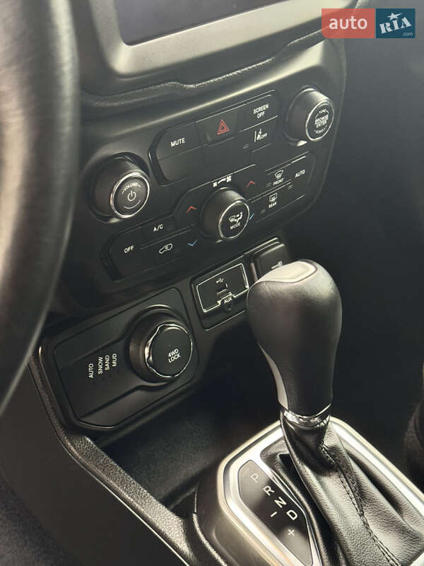 Внедорожник / Кроссовер Jeep Renegade 2020 в Одессе