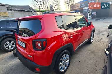 Внедорожник / Кроссовер Jeep Renegade 2016 в 