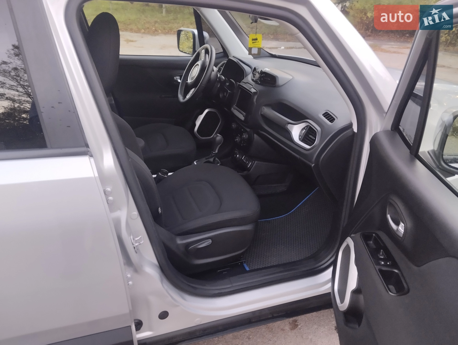 2019 Jeep Renegade - мініатюра 8