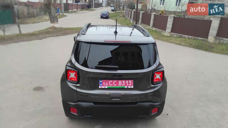 Внедорожник / Кроссовер Jeep Renegade 2018 в Дубно