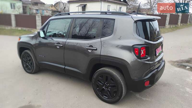 Внедорожник / Кроссовер Jeep Renegade 2018 в Дубно