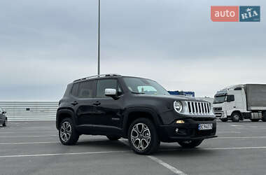 Внедорожник / Кроссовер Jeep Renegade 2016 в 