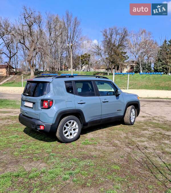 Внедорожник / Кроссовер Jeep Renegade 2018 в Валках