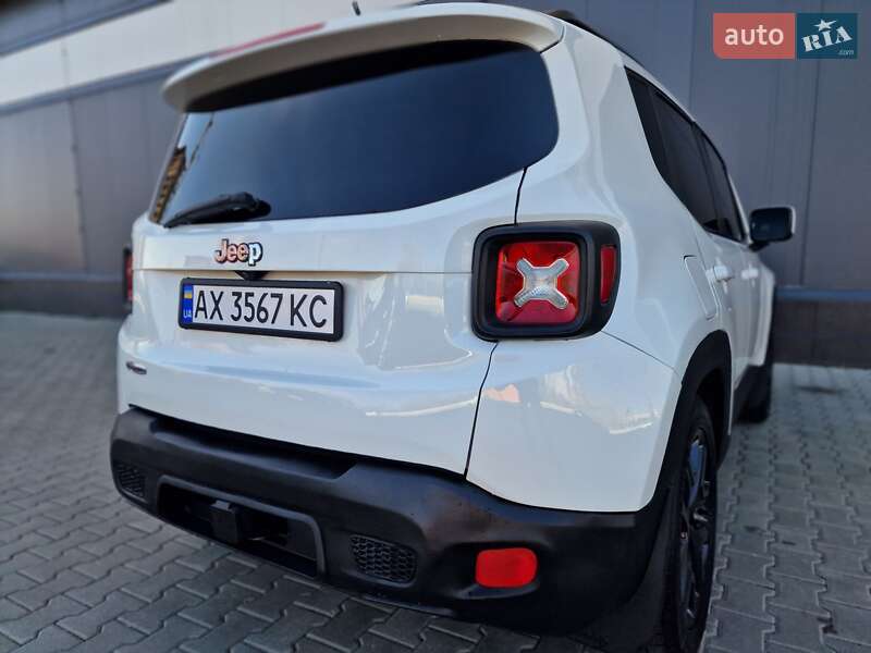 Позашляховик / Кросовер Jeep Renegade 2016 в Києві