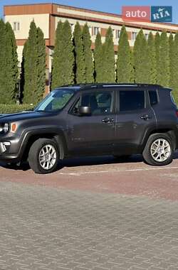Внедорожник / Кроссовер Jeep Renegade 2020 в 