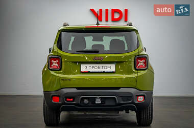 Внедорожник / Кроссовер Jeep Renegade 2016 в 