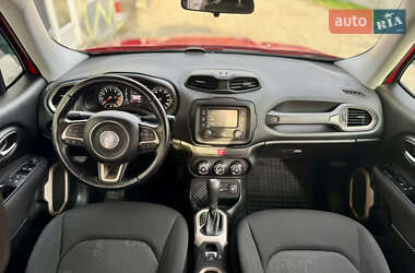 Внедорожник / Кроссовер Jeep Renegade 2016 в 