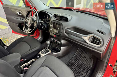 Внедорожник / Кроссовер Jeep Renegade 2016 в 