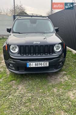 Внедорожник / Кроссовер Jeep Renegade 2016 в 