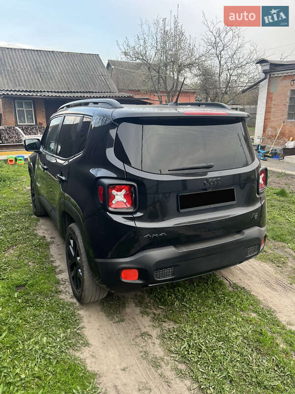 Внедорожник / Кроссовер Jeep Renegade 2016 в Полтаве