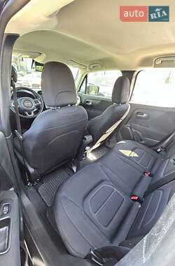 Внедорожник / Кроссовер Jeep Renegade 2020 в 