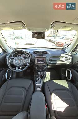 Внедорожник / Кроссовер Jeep Renegade 2020 в 