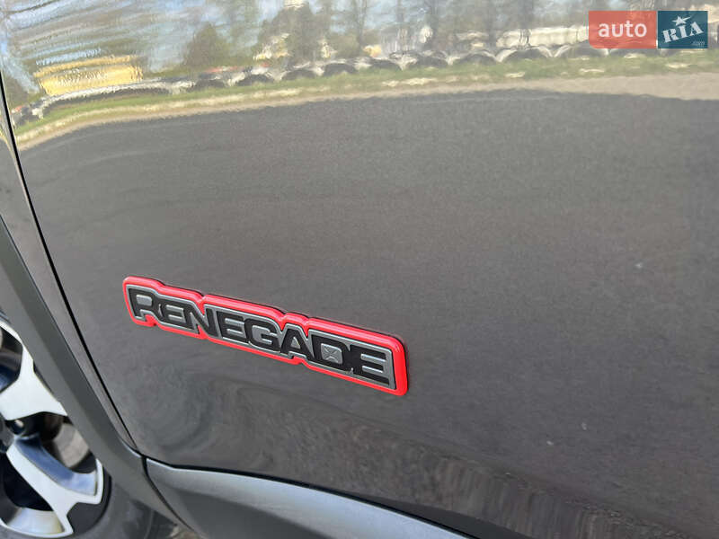 Внедорожник / Кроссовер Jeep Renegade 2019 в Киеве