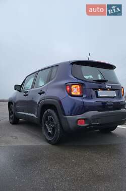 Внедорожник / Кроссовер Jeep Renegade 2020 в 