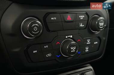 Позашляховик / Кросовер Jeep Renegade 2020 в 