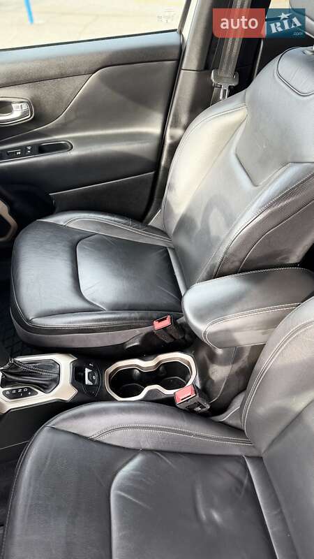 Внедорожник / Кроссовер Jeep Renegade 2016 в Харькове