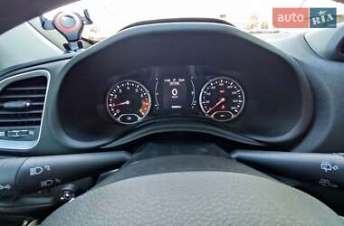 Внедорожник / Кроссовер Jeep Renegade 2018 в 