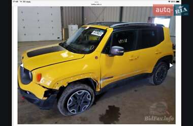 Позашляховик / Кросовер Jeep Renegade 2015 в 