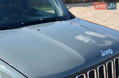 Внедорожник / Кроссовер Jeep Renegade 2018 в 
