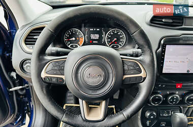 Внедорожник / Кроссовер Jeep Renegade 2016 в 