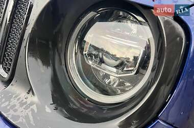 Позашляховик / Кросовер Jeep Renegade 2021 в 
