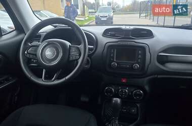 Внедорожник / Кроссовер Jeep Renegade 2017 в 