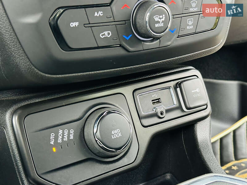 Внедорожник / Кроссовер Jeep Renegade 2022 в Харькове