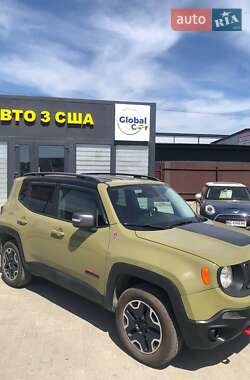 Позашляховик / Кросовер Jeep Renegade 2015 в 