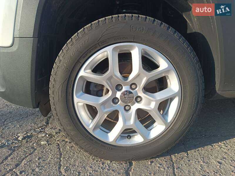 Внедорожник / Кроссовер Jeep Renegade 2016 в Карловке фото 14 Внедорожник / Кроссовер Jeep Renegade 2016 в Карловке