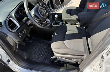 Внедорожник / Кроссовер Jeep Renegade 2015 в 