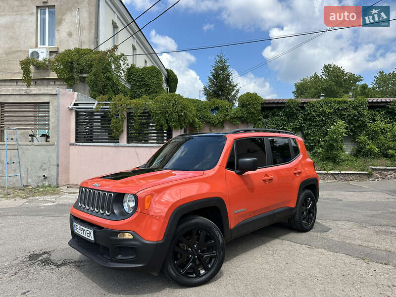 Внедорожник / Кроссовер Jeep Renegade 2018 в 