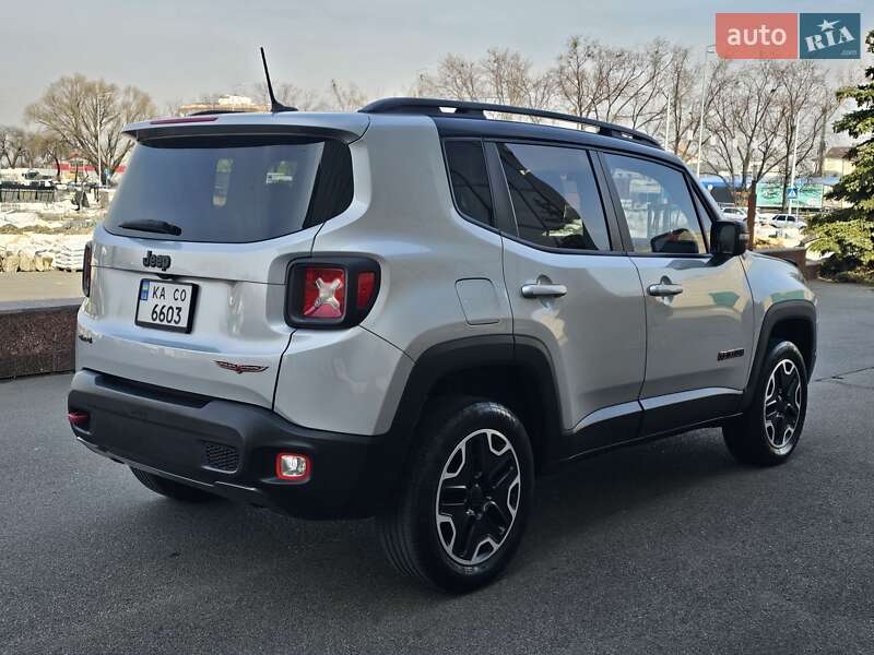 Позашляховик / Кросовер Jeep Renegade 2015 в Києві