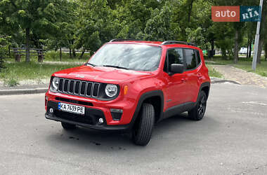 Внедорожник / Кроссовер Jeep Renegade 2022 в 