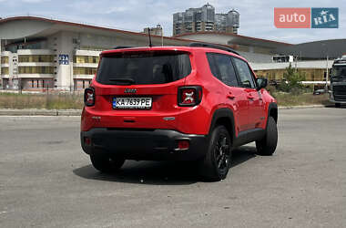 Внедорожник / Кроссовер Jeep Renegade 2022 в 
