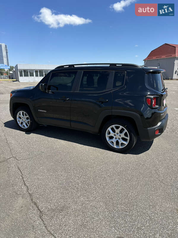 Позашляховик / Кросовер Jeep Renegade 2017 в Києві