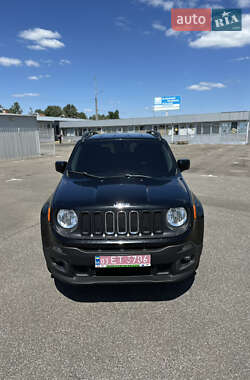 Внедорожник / Кроссовер Jeep Renegade 2017 в 